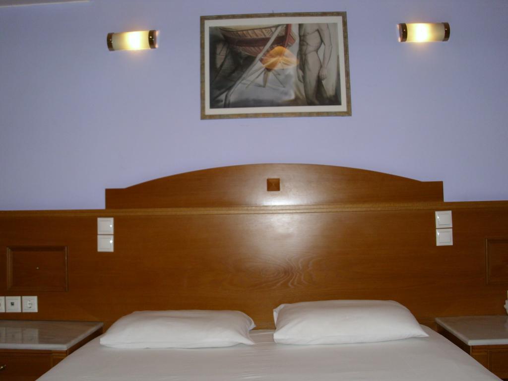 Hotel Cybele Pefki เอเธนส์ ภายนอก รูปภาพ
